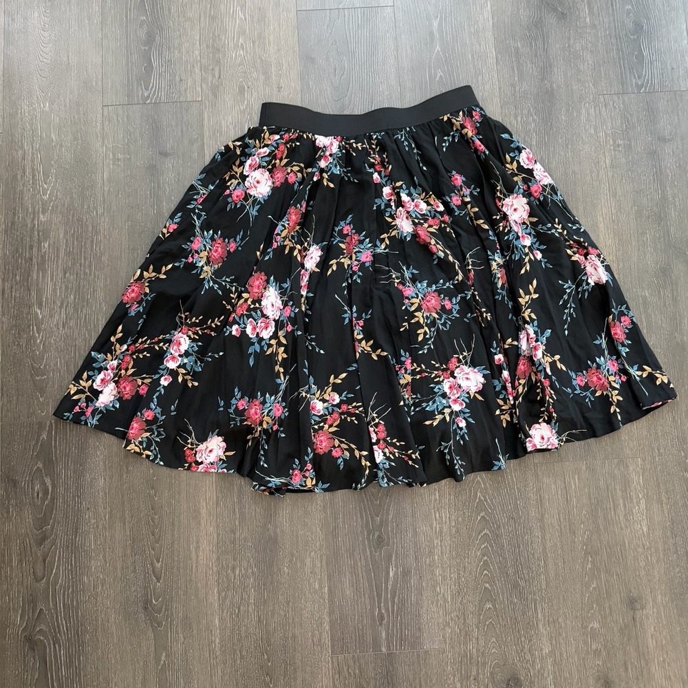 NWT Torrid Challis Floral Midi Skirt Sz 0 US L Career Whimsigoth Cottage Boho - Picture 3 of 7